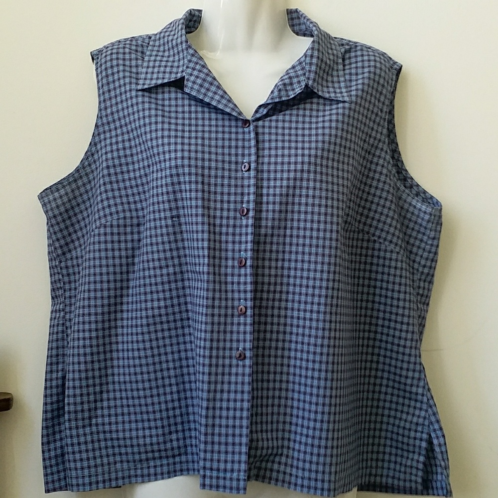 Lyle & Scott Size LL Sleeveless Top